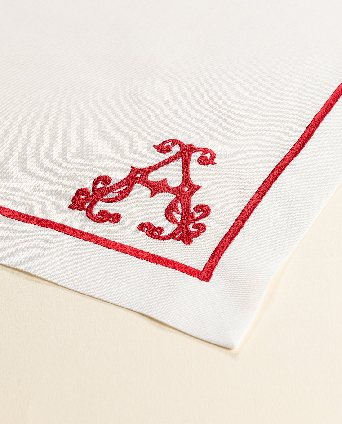 Gothic Napkin - Red